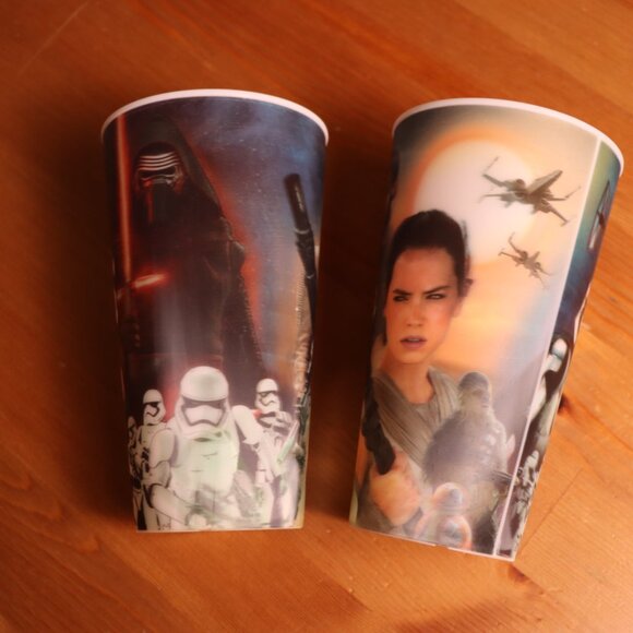 Set of 2 Star Wars plastic, 3D pictures drinking cup, collectable, Lucasfilm - Picture 4 of 7
